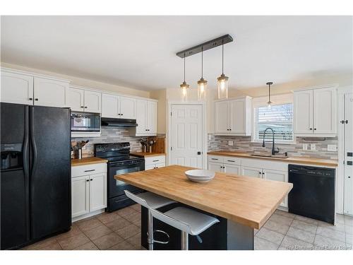 919 Mapleton Rd, Moncton, NB 