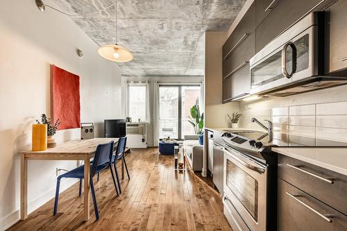 Overall view - 320-3810 Rue St-Antoine O., Montréal (Le Sud-Ouest), QC - Indoor Photo Showing Kitchen With Upgraded Kitchen