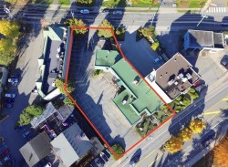 4500 West Saanich Rd  Saanich, BC V8Z 5L3