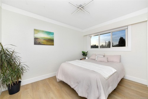 2048 Courser Dr, Sidney, BC 