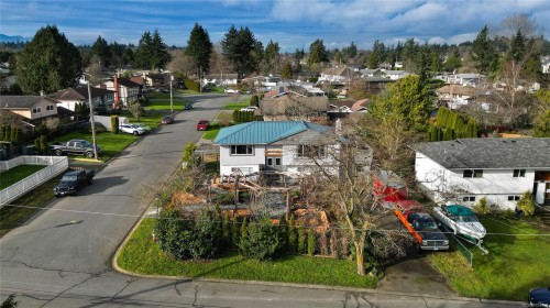 2048 Courser Dr, Sidney, BC 