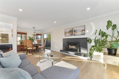 2048 Courser Dr, Sidney, BC 