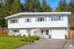 941 Ballenas Rd  Parksville, BC V9P 1T1