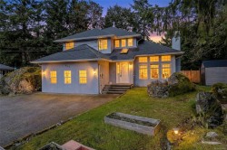 407 Coralee Pl  Langford, BC V9B 6C4