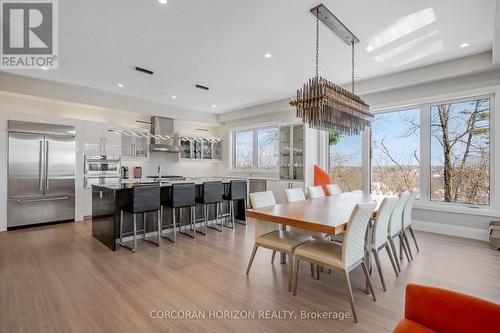 111 Grand Ridge Drive, Cambridge, ON - Indoor Photo Showing Dining Room