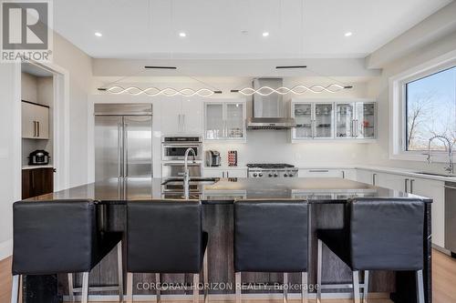 111 Grand Ridge Drive, Cambridge, ON - Indoor Photo Showing Kitchen With Upgraded Kitchen