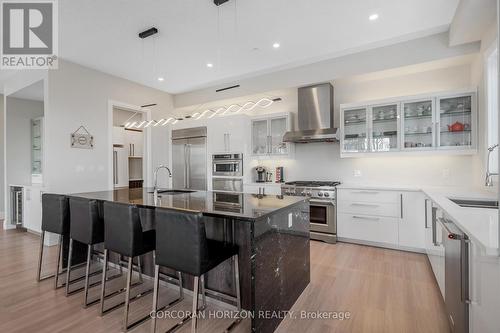 111 Grand Ridge Drive, Cambridge, ON - Indoor Photo Showing Kitchen With Upgraded Kitchen