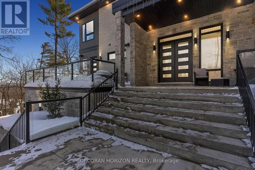 111 Grand Ridge Drive, Cambridge, ON - Outdoor