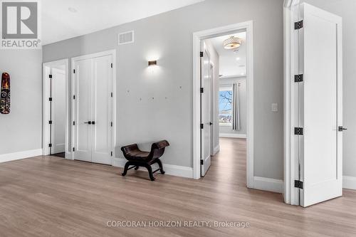 111 Grand Ridge Drive, Cambridge, ON - Indoor Photo Showing Other Room