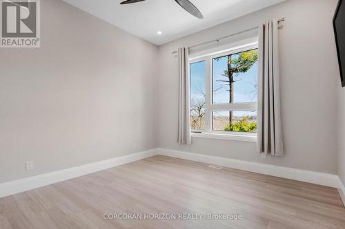 111 Grand Ridge Drive, Cambridge, ON - Indoor Photo Showing Other Room