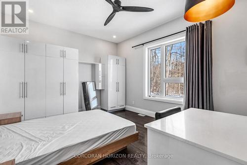 111 Grand Ridge Drive, Cambridge, ON - Indoor Photo Showing Bedroom