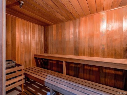 Sauna - 719-1235 Rue Bishop, Montréal (Ville-Marie), QC - Indoor Photo Showing Other Room
