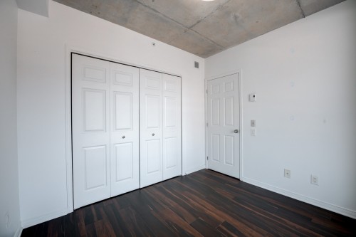 Chambre à coucher - 719-1235 Rue Bishop, Montréal (Ville-Marie), QC - Indoor Photo Showing Other Room