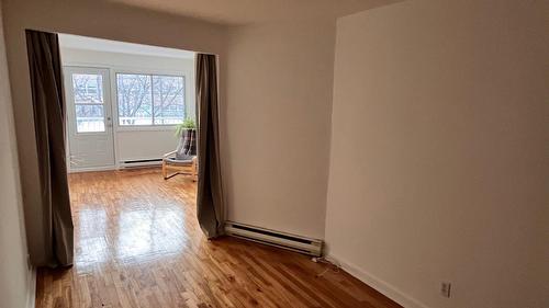 Bedroom - 4-5155 10E Avenue, Montréal (Rosemont/La Petite-Patrie), QC - Indoor Photo Showing Other Room