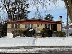 623 Rue Jardins-Ste-Dorothée  Laval (Sainte-Dorothée), QC H7X 2K4