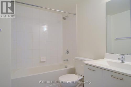 Bathroom - 312 - 38 Joe Shuster Way, Toronto, ON - Indoor Photo Showing Bathroom