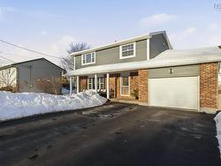 62 Allison Drive  Cole Harbour, NS B2V 1P9