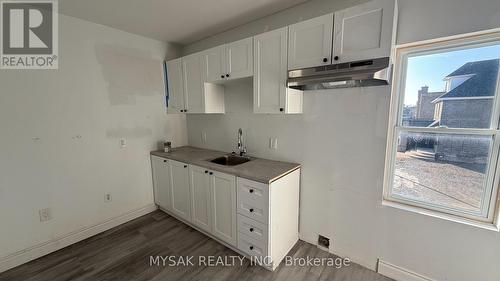 7 King Street, St. Catharines, ON - Indoor Photo Showing Other Room