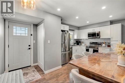 2739 Meadowbrook Lane, Windsor, ON - Indoor