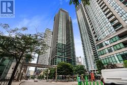 3610 - 33 BAY STREET  Toronto, ON M5J 2Z3