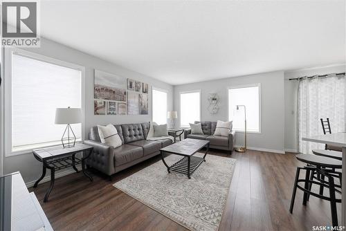 59 103 Banyan Crescent, Saskatoon, SK - Indoor Photo Showing Living Room