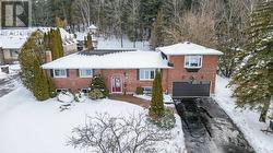 14 ANCHOR COURT  East Gwillimbury, ON L9N 1G1