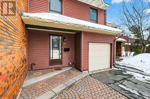 12 BLACK FOREST LANE  Ottawa, ON K2H 5C8