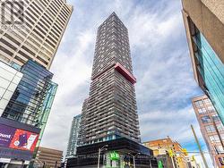 2408 - 8 EGLINTON AVENUE E  Toronto, ON M4P 1A6