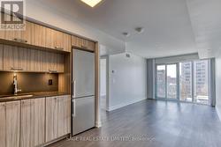 701 - 50 MCCAUL STREET  Toronto, ON M5T 0B6