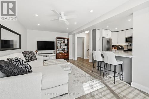 489 Timber Lane, Burlington, ON - Indoor Photo Showing Other Room