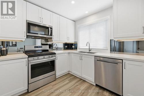 489 Timber Lane, Burlington, ON - Indoor Photo Showing Kitchen With Stainless Steel Kitchen With Double Sink