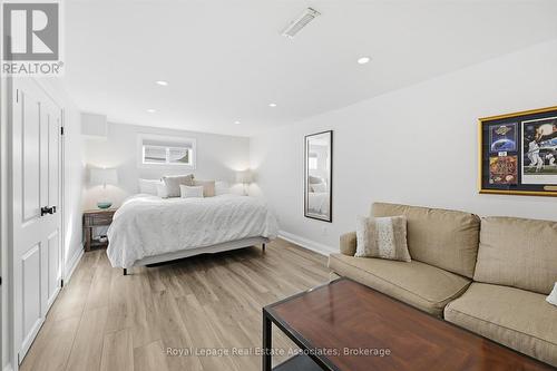 489 Timber Lane, Burlington, ON - Indoor Photo Showing Bedroom
