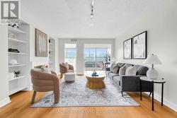 820 - 65 SCADDING AVENUE  Toronto, ON M5A 4L1