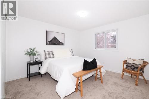 433 Exmoor Street, Waterloo, ON - Indoor Photo Showing Bedroom