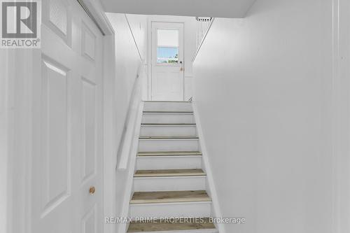 1035 Connery Avenue, Ottawa, ON - Indoor Photo Showing Other Room