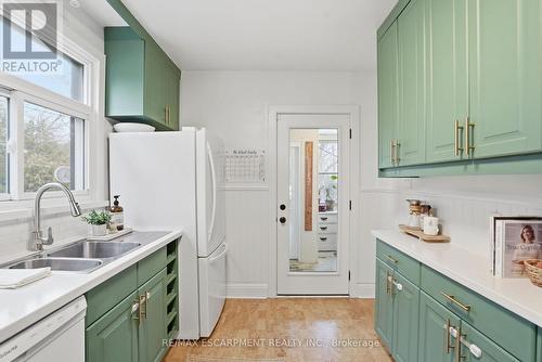 181 Grosvenor Avenue S, Hamilton, ON - Indoor Photo Showing Kitchen With Double Sink