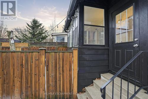 181 Grosvenor Avenue S, Hamilton, ON - Outdoor With Exterior