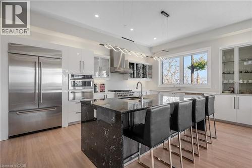 111 Grand Ridge Drive, Cambridge, ON - Indoor Photo Showing Kitchen With Upgraded Kitchen