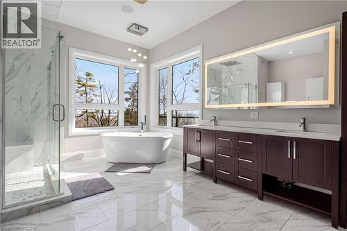 111 Grand Ridge Drive, Cambridge, ON - Indoor Photo Showing Bathroom