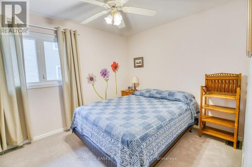 Second bedroom. - 118 Robinson Avenue, Ottawa, ON - Indoor Photo Showing Bedroom