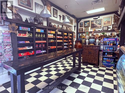 918 Dundas Street E, Mississauga, ON 