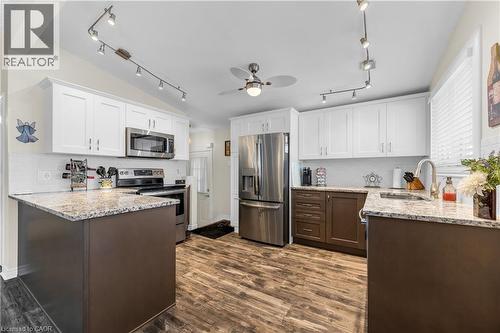 77 Lawfield Drive, Hamilton, ON - Indoor Photo Showing Kitchen With Stainless Steel Kitchen With Upgraded Kitchen
