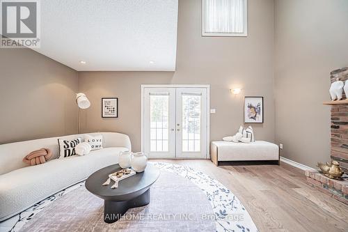 30 Ritter Crescent E, Markham, ON - Indoor With Fireplace