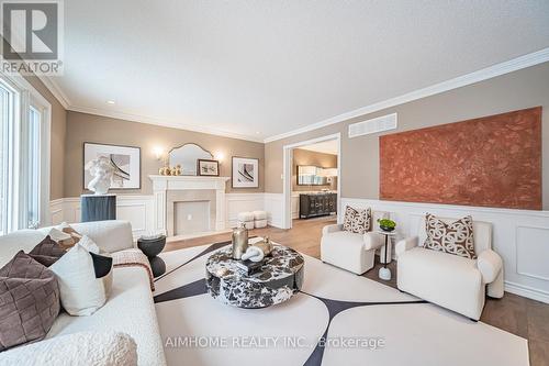 30 Ritter Crescent E, Markham, ON - Indoor Photo Showing Living Room