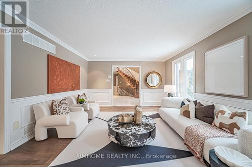 30 Ritter Crescent E, Markham, ON - Indoor Photo Showing Living Room