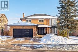 9 KORTRIGHT Road E  Guelph, ON N1G 4C8