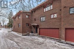 31 AYLEN AVENUE  Ottawa, ON K2A 3P6