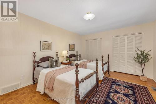 31 Aylen Avenue, Ottawa, ON - Indoor Photo Showing Bedroom