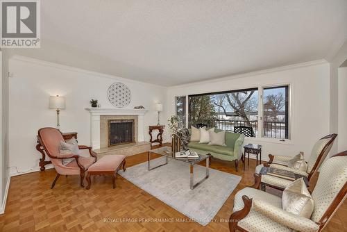 31 Aylen Avenue, Ottawa, ON - Indoor Photo Showing Living Room With Fireplace