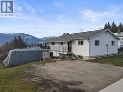 231 9th Avenue S  Creston, BC V0B 1G3